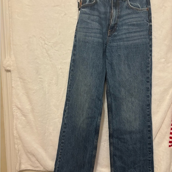 Zara Blue Straight Jeans with Vintage Appeal - Picture 6 of 6